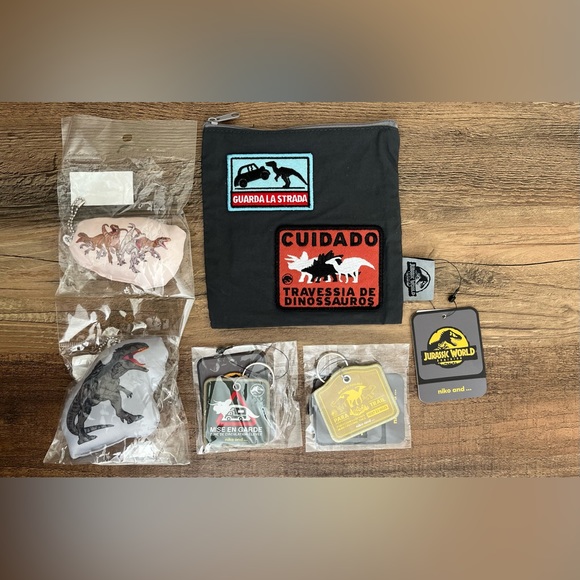 Universal Studios Japan Jurassic World Dominion Souvenir mixed lot - Picture 5 of 14